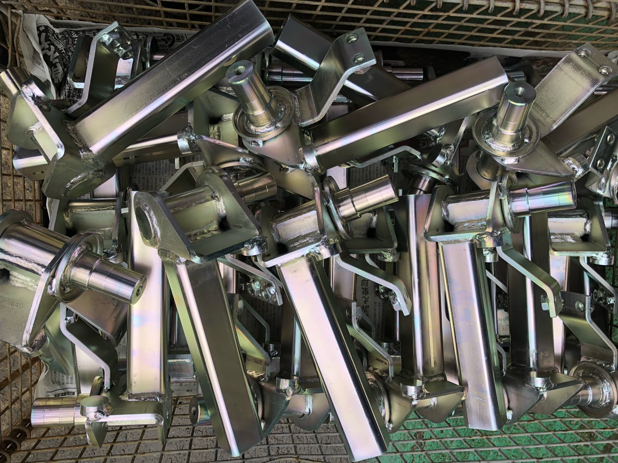 電気亜鉛メッキ後有色処理の画像